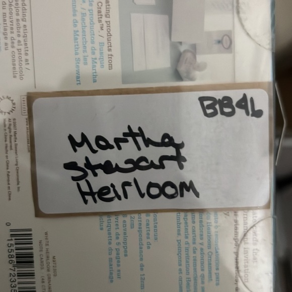 Martha Stewart Heirloom Ornament Notecards set of  48 cards - Picture 5 of 5